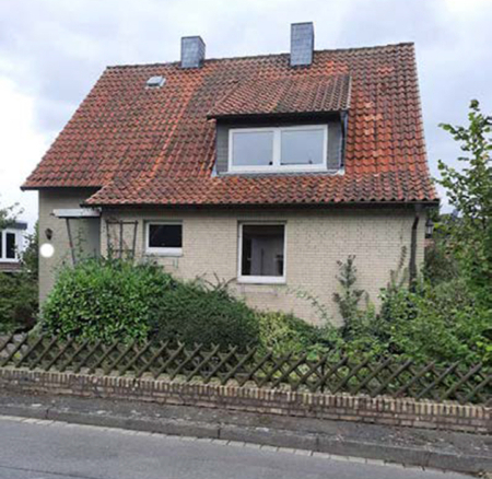 Sanierungsbedürftiges Haus mit Garten
