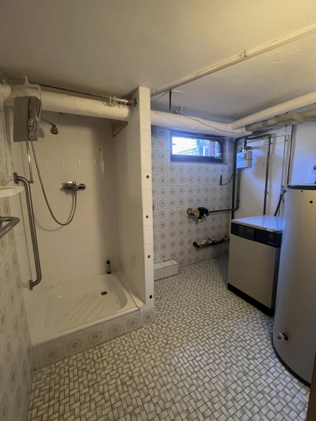 Heizungskeller mit seperater Dusche