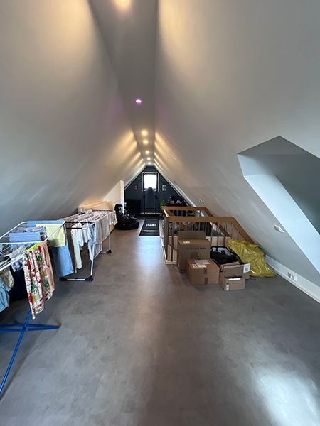 Dachgeschoss mit Stauraum im Zweifamilienhaus mit Baugrundstück Braunschweig